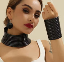 Load image into Gallery viewer, Tribal Leather Necklace Set