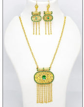 Load image into Gallery viewer, Royalty Necklace Set

