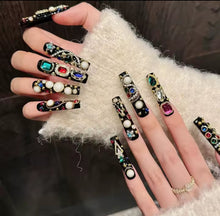 Load image into Gallery viewer, London Press-On Nails
