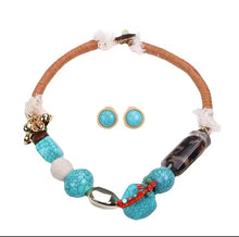 Load image into Gallery viewer, Breezy Vintage Necklace Set
