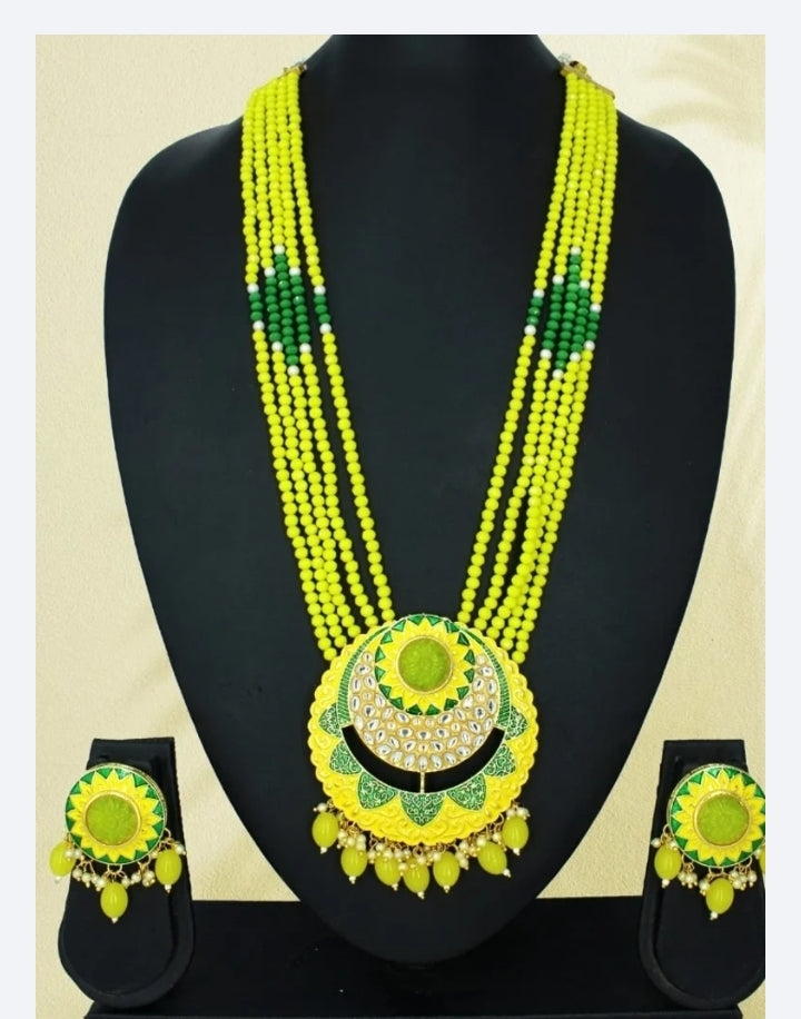 Sunny Days Ahead Necklace Set