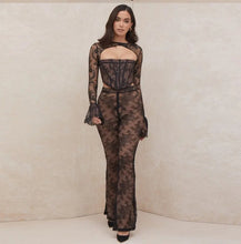 Load image into Gallery viewer, Main Character Vintage Lace 2pc Set
