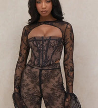 Load image into Gallery viewer, Main Character Vintage Lace 2pc Set
