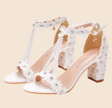 Load image into Gallery viewer, Floral Beaded Laced Heels
