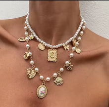 Load image into Gallery viewer, Cameo Pearl 2pc Necklace Set
