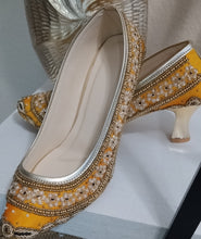 Load image into Gallery viewer, Divinity Italian Heels
