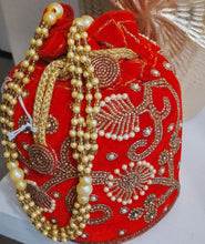 Load image into Gallery viewer, Privilege Elite Life Clutch
