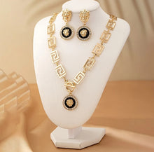 Load image into Gallery viewer, Lionshead Necklace Set
